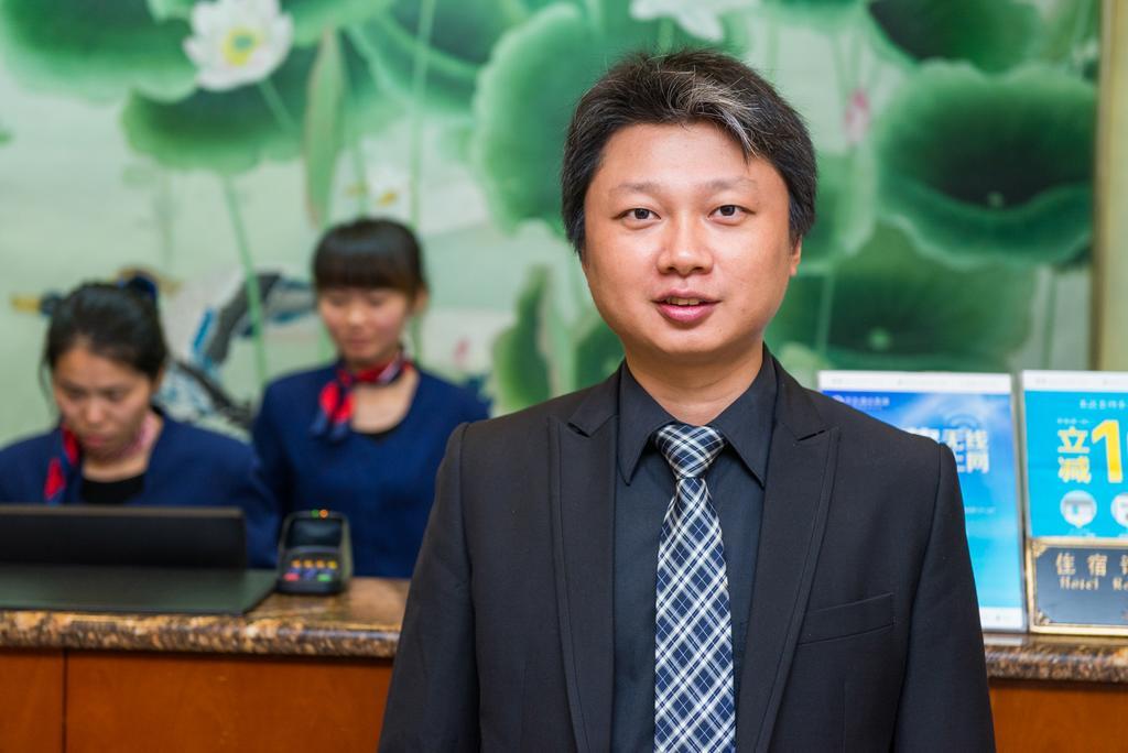 Hanting Express Shanghai South Shanxi Road Buitenkant foto